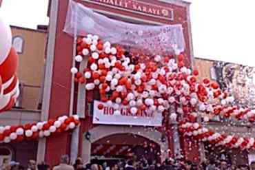Açılış Organizasyonu Bina Balon Süsleme