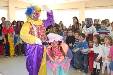 Palyaço Hizmetleri Çocuklara Gösteri